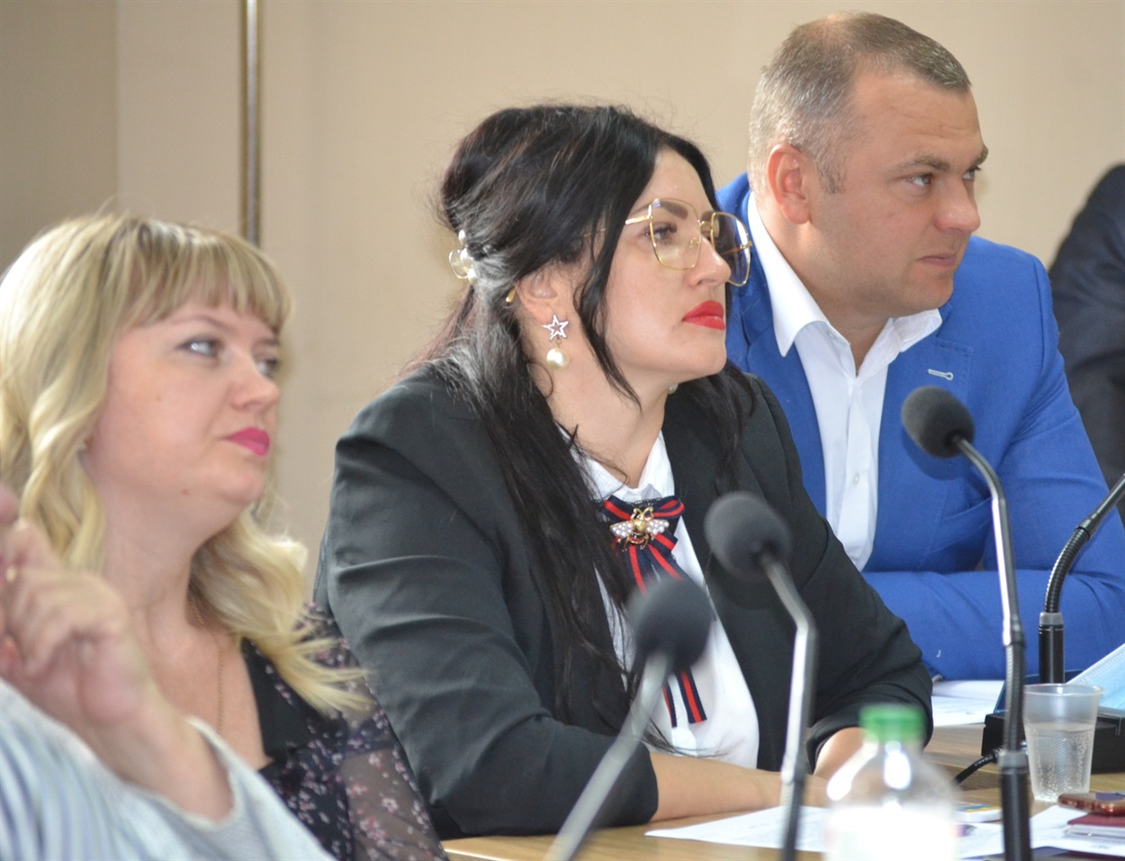 Влада за роботою.