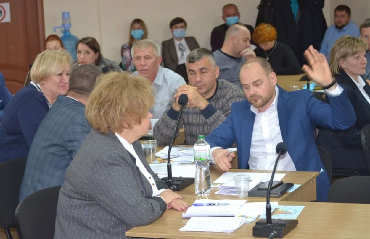 Микола Пелюх активно працює на пленарних засіданнях