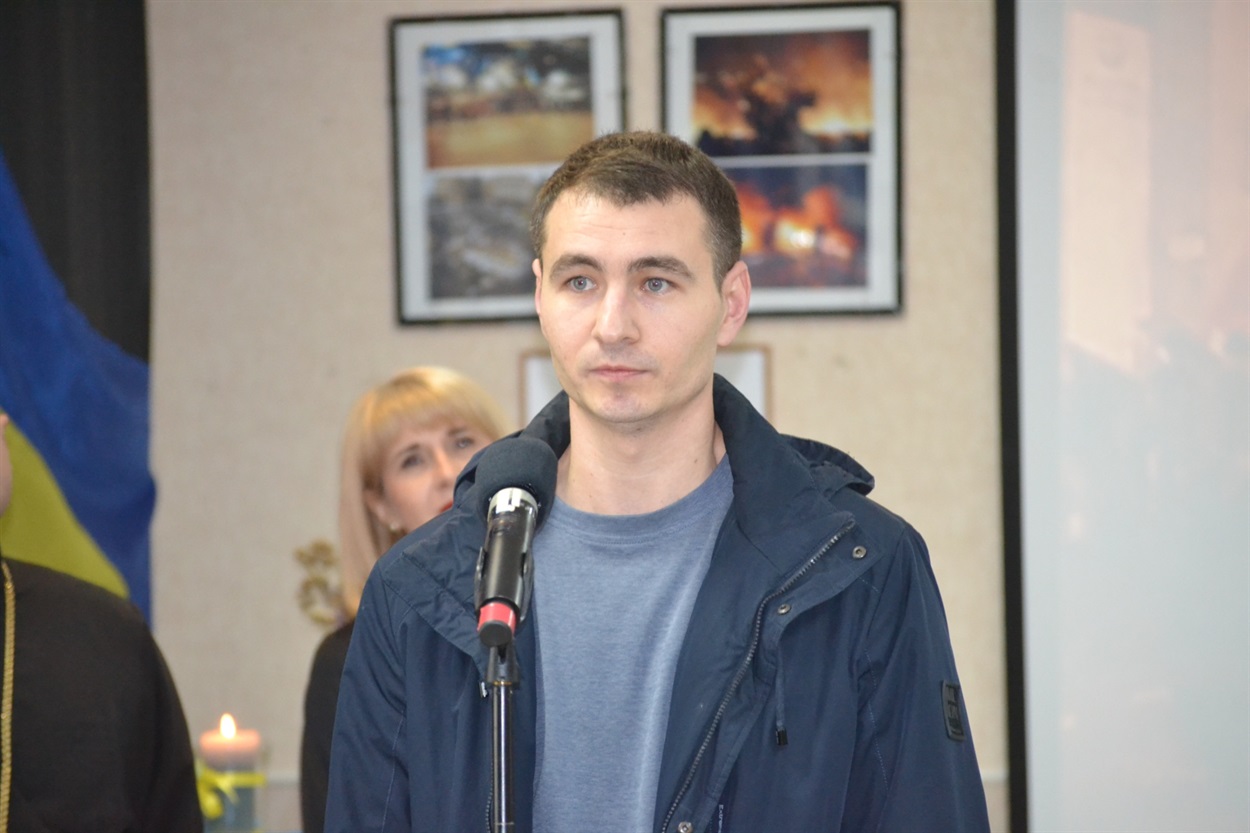 Юрій Афанасенко під час виступу серед іншого пригадав одного з  Героїв Небесної Сотні Сергія Нігояна. Його світлини на Майдані облетіли увесь світ