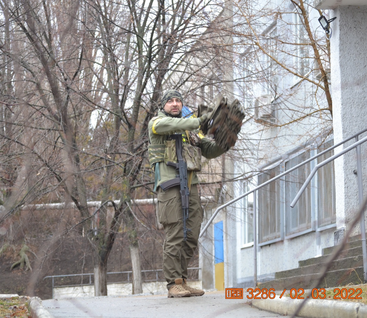 Військові вдячні южноукраїнським швачкам за одяг, який вони безперестанно шиють для них
