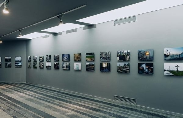 Группова виставка «Військові злочини Росії», яка проходить в Pinchuk Art Centre з 15 липня по 9 жовтня.
