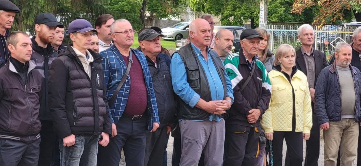 Вони добровільно охороняють спокій односельчан