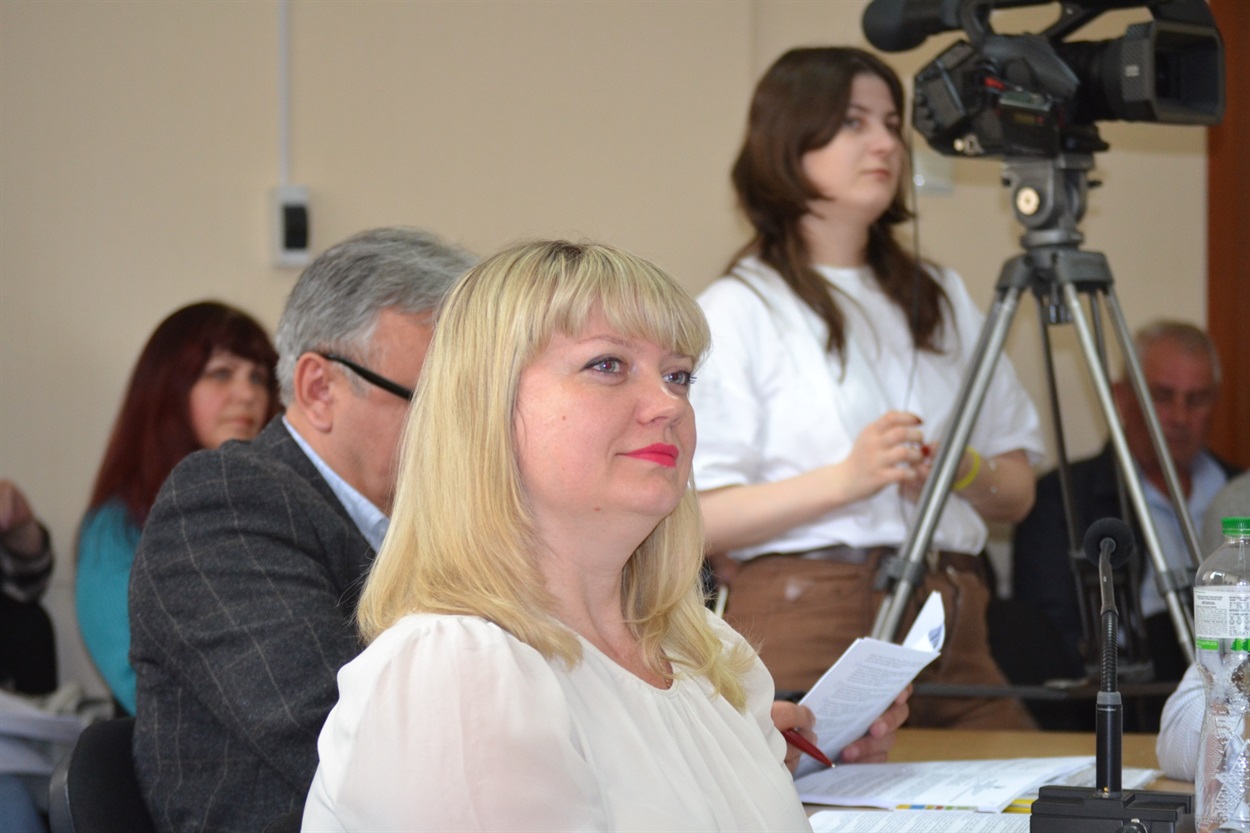 Олена Петрина на 37 пленарному засіданні Южноукраїнської міської ради