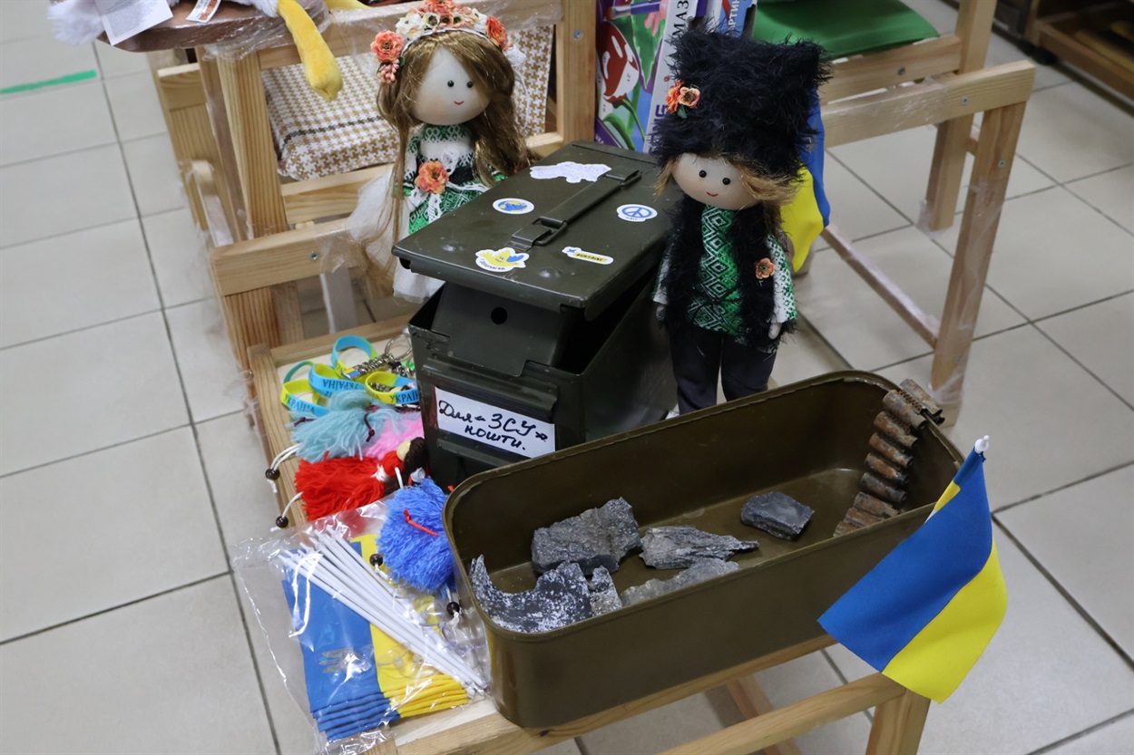 Скринька для пожертв на ЗСУ