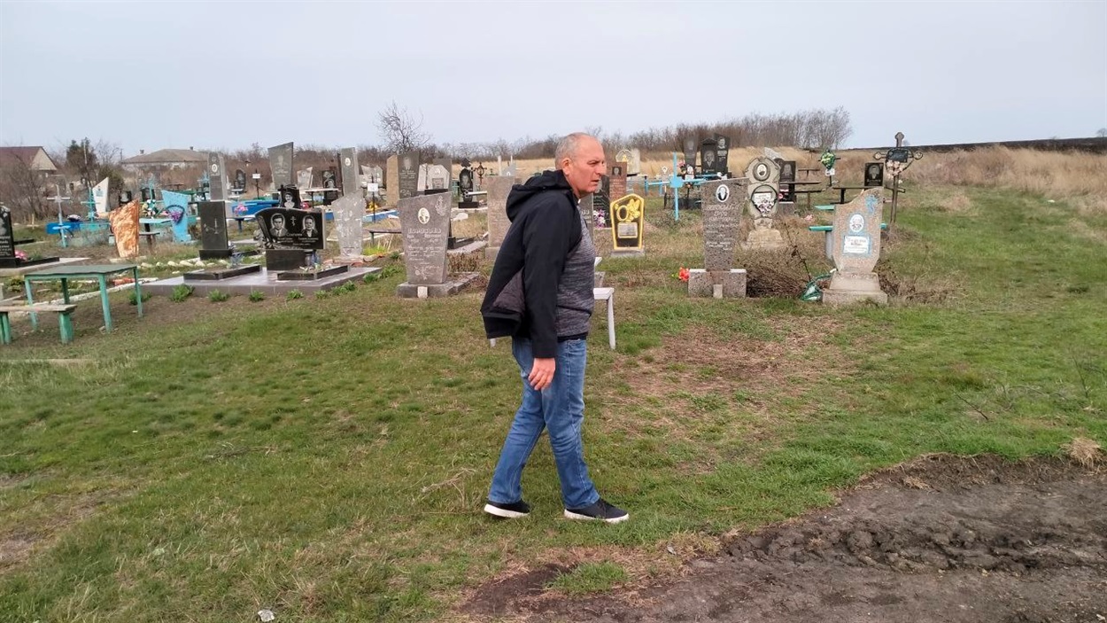На цвинтарі сміття немає