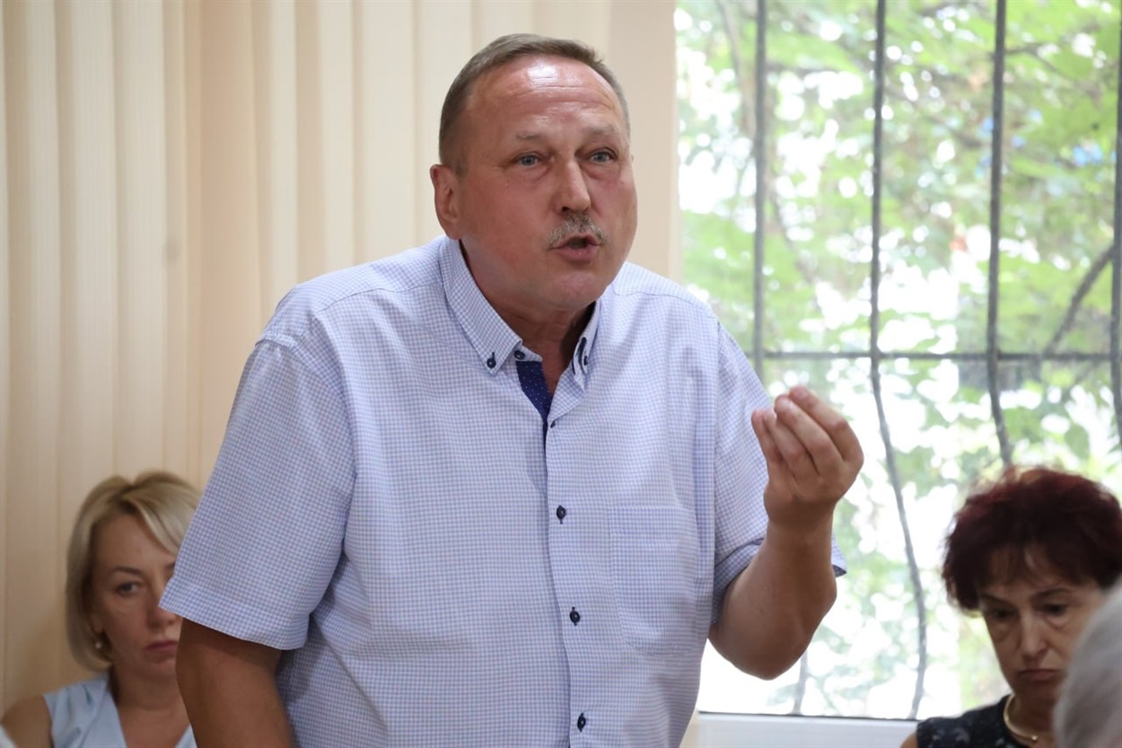 Юрій Сінчук - начальник управління освіти.