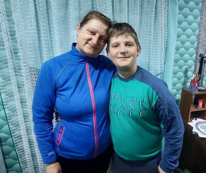З бабусею у Даміра вибудувалися теплі та довірливі стосунки.