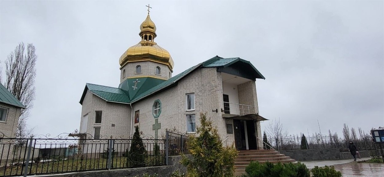 Церква Святих верховних першоапостолів Петра і Павла в Південноукраїнську. Великодні богослужіння 2025 року.