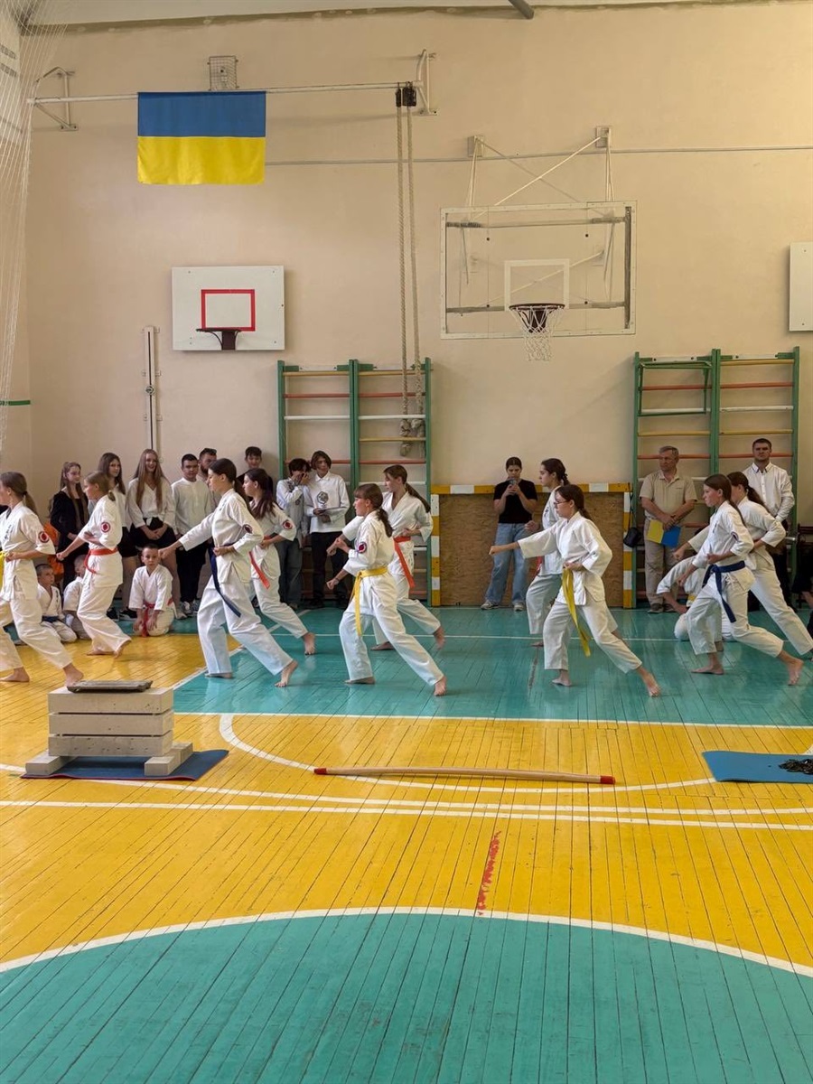 Нагороди та спортивні досягнення: День фізичної культури та спорту у Південноукраїнську. Репортаж