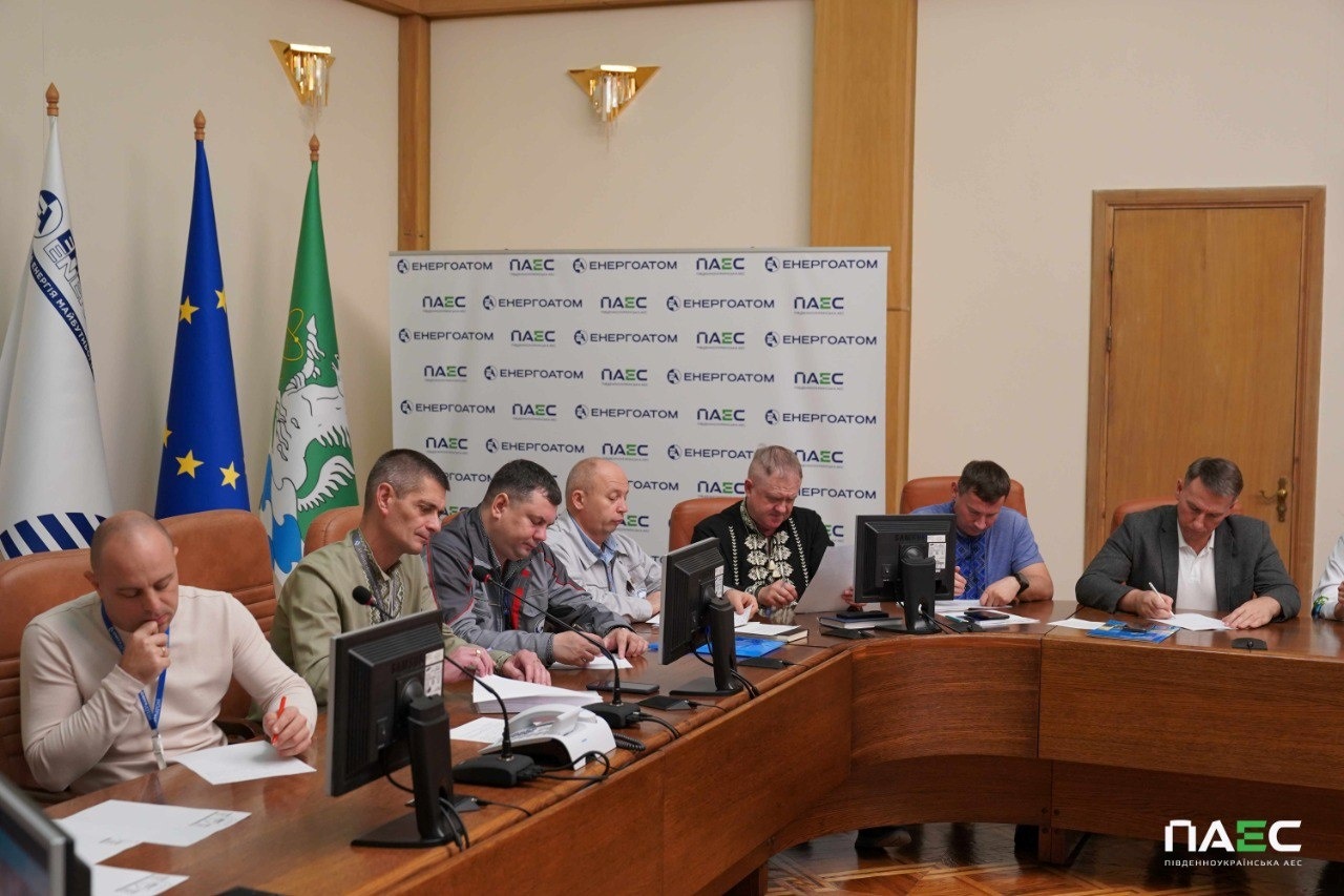 Працівники ПАЕС приєдналися до написання Радіодиктанту національної єдності