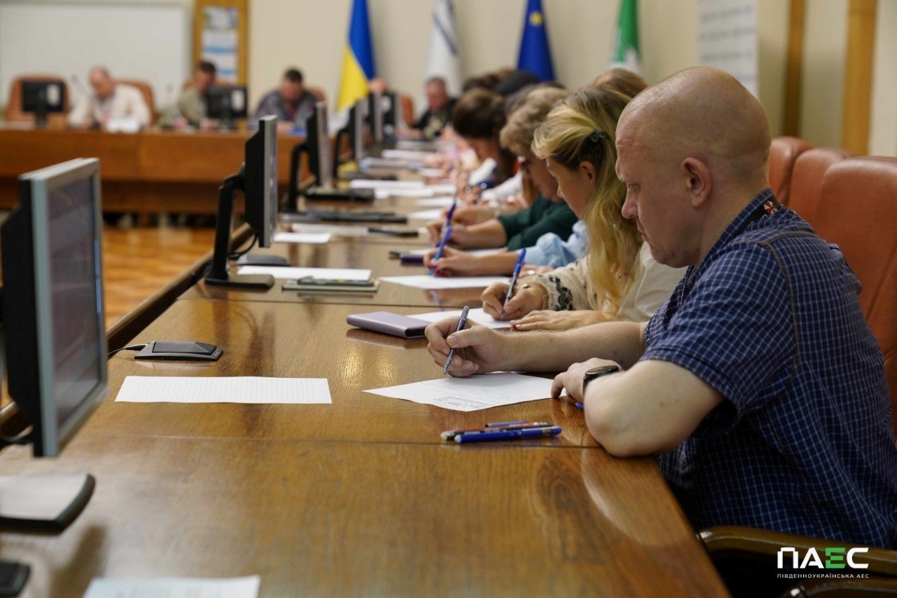 Працівники ПАЕС приєдналися до написання Радіодиктанту національної єдності