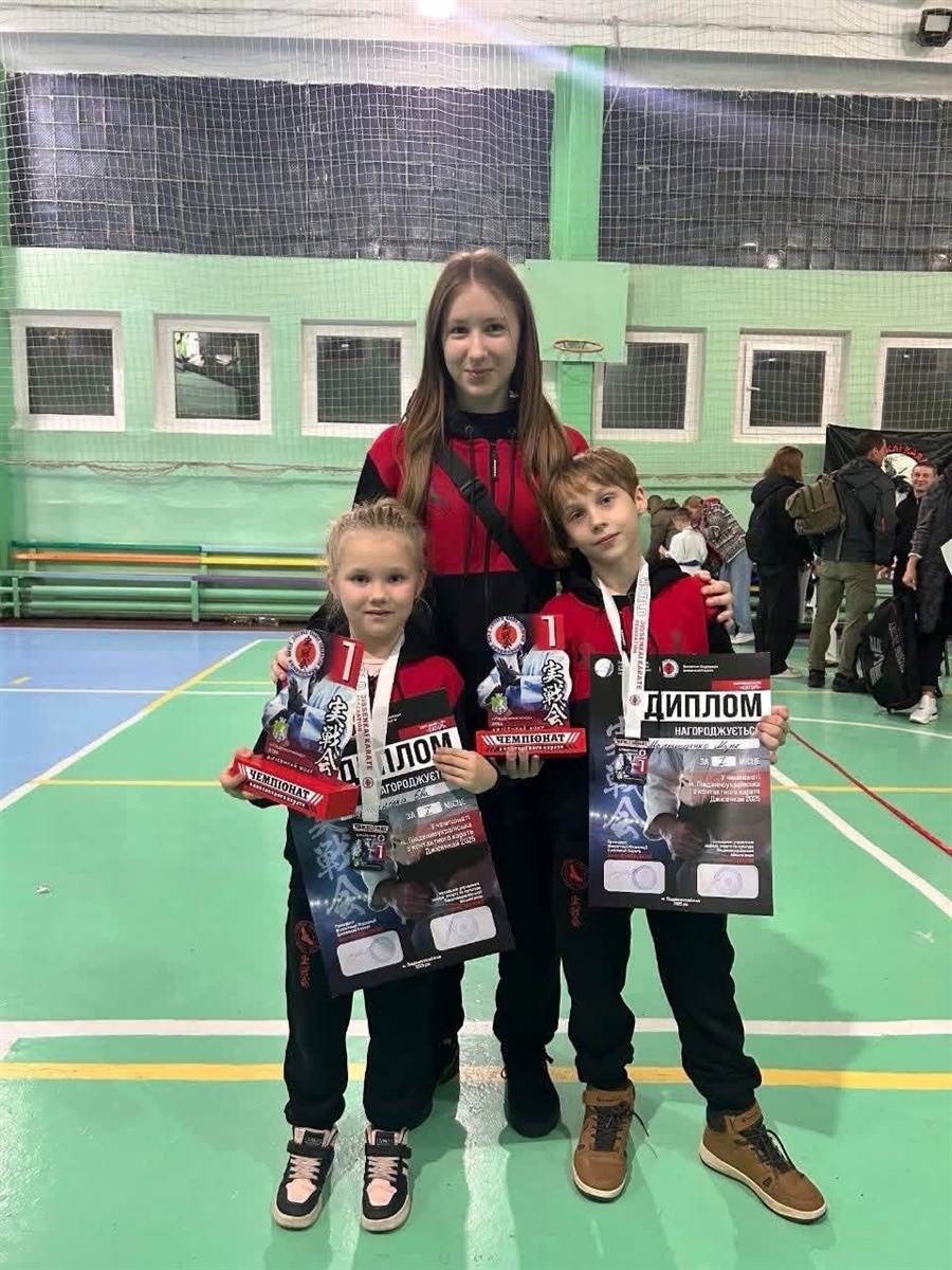 Чемпіонат з контактного карате Jissenkai у Південноукраїнську об'єднав 12 клубів і 170 учасників