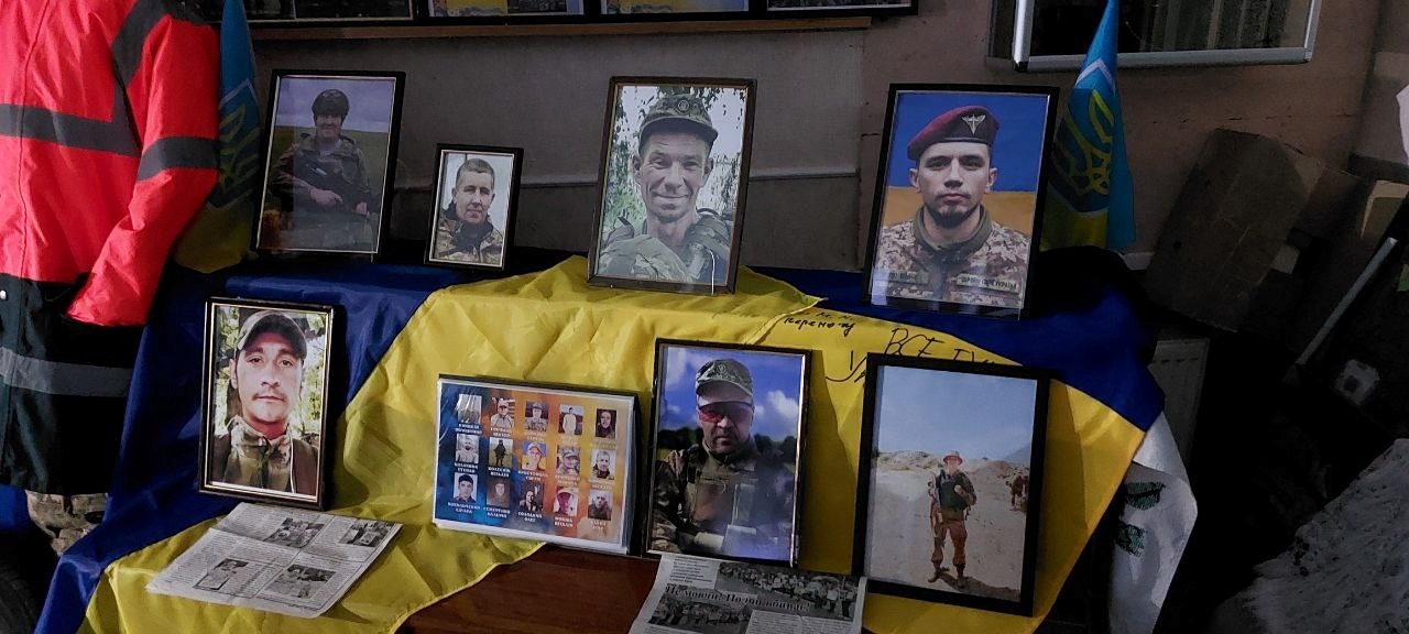 У темряві: у Південноукраїнську в музеї відбулася акція підтримки родин військовополонених