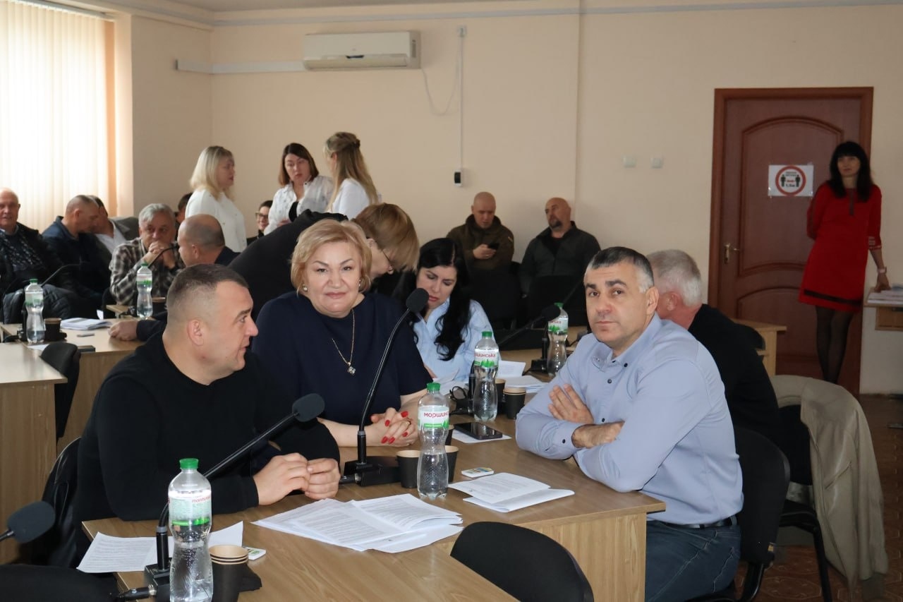 Премію мерові не знизили, заступника не поновили, до Кабміну звернулися: 65 сесія – остання частина
