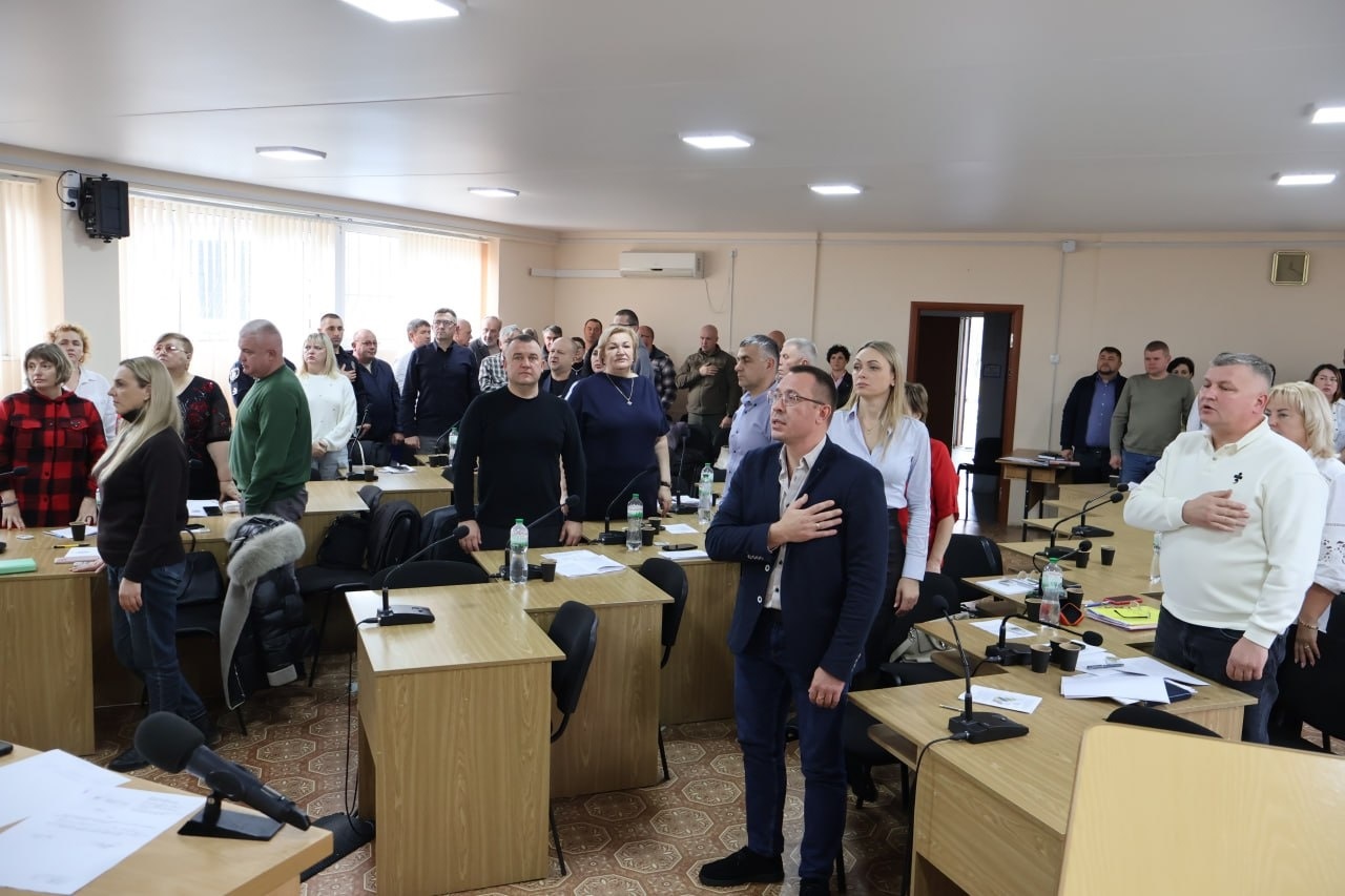 Премію мерові не знизили, заступника не поновили, до Кабміну звернулися: 65 сесія – остання частина