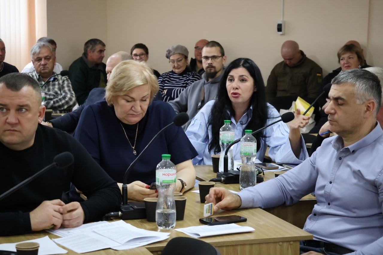 Премію мерові не знизили, заступника не поновили, до Кабміну звернулися: 65 сесія – остання частина
