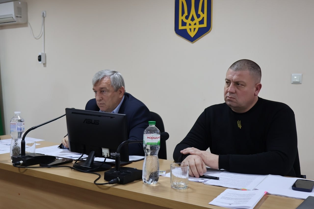 Премію мерові не знизили, заступника не поновили, до Кабміну звернулися: 65 сесія – остання частина