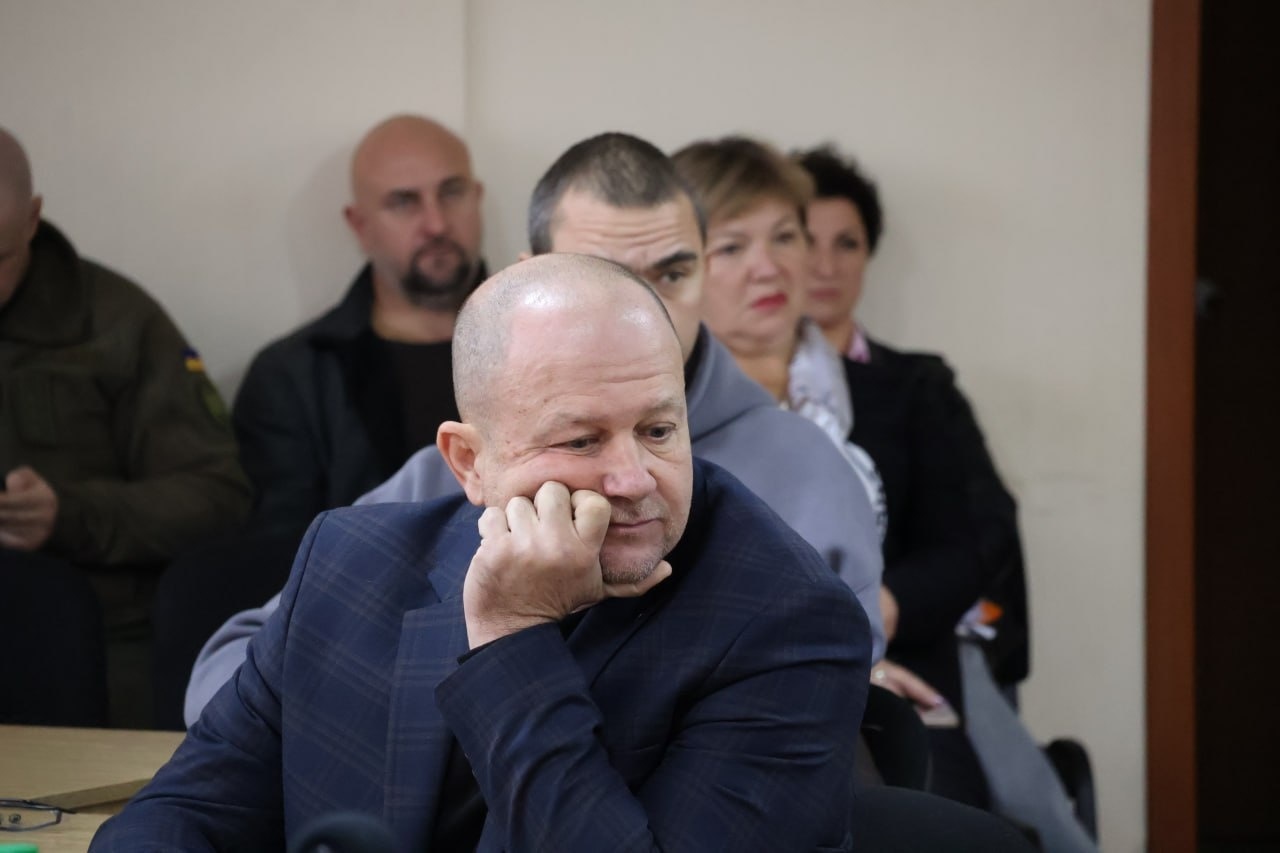 Премію мерові не знизили, заступника не поновили, до Кабміну звернулися: 65 сесія – остання частина