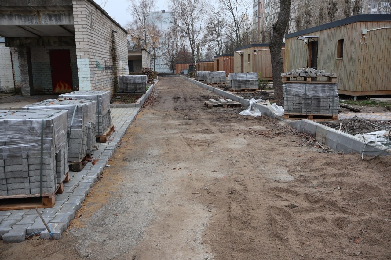 Були сходи – стали пандуси: у Південноукраїнську створюють безбар'єрний доступ. Відео