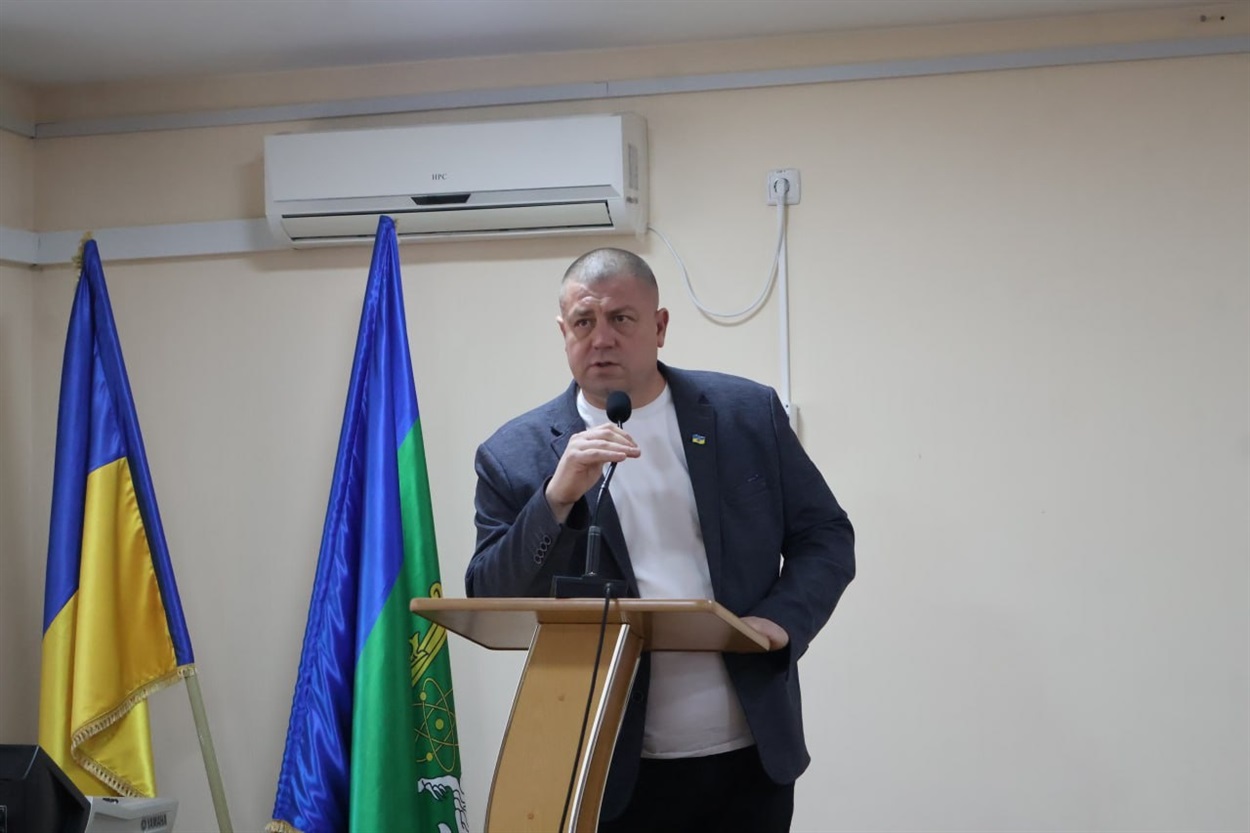 Секретра ради Денис Кравченкою