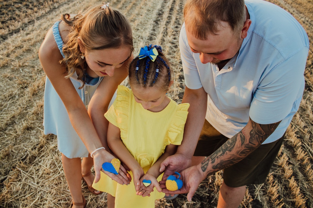 Вікторія та Євген з донькою Євою.
