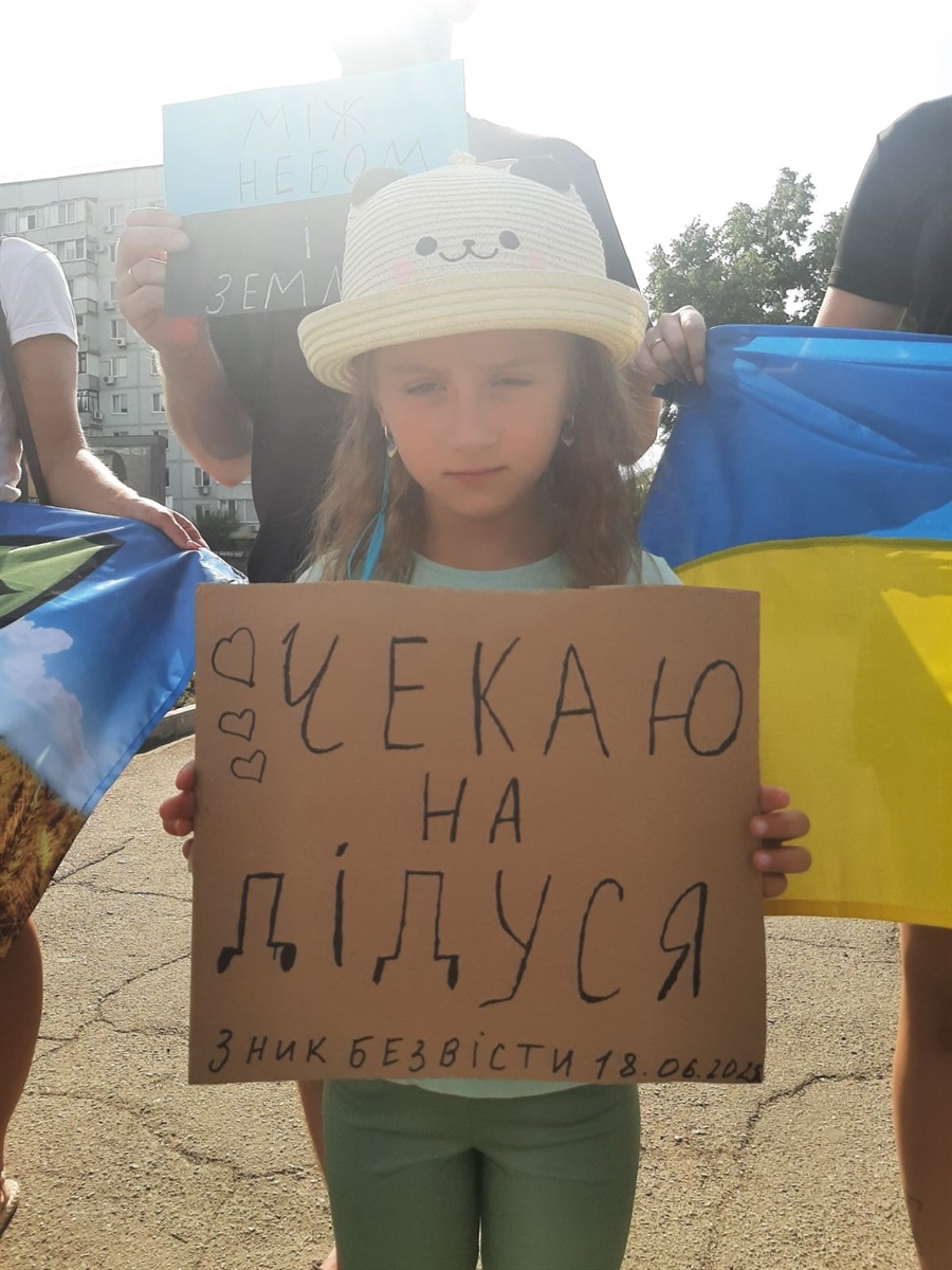 Жінка, яка чекає з війни одразу двох: історія Вікторії Буковської – дружини і доньки захисників
