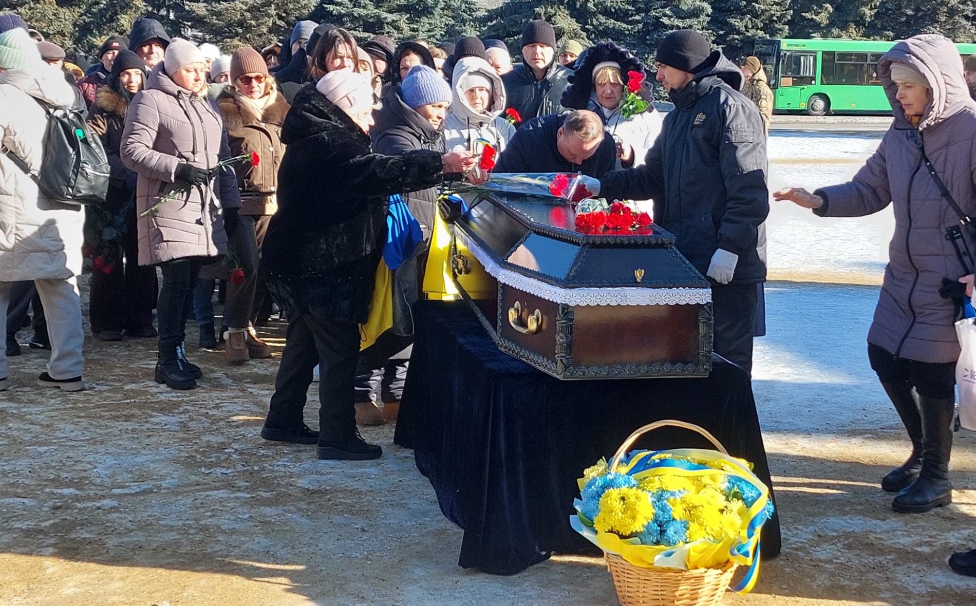 У Південноукраїнську попрощалися з солдатом Андрієм Лупаном, який рік вважався зниклим безвісти