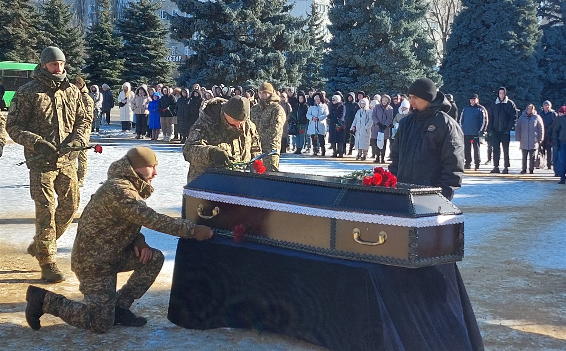 У Південноукраїнську попрощалися з солдатом Андрієм Лупаном, який рік вважався зниклим безвісти