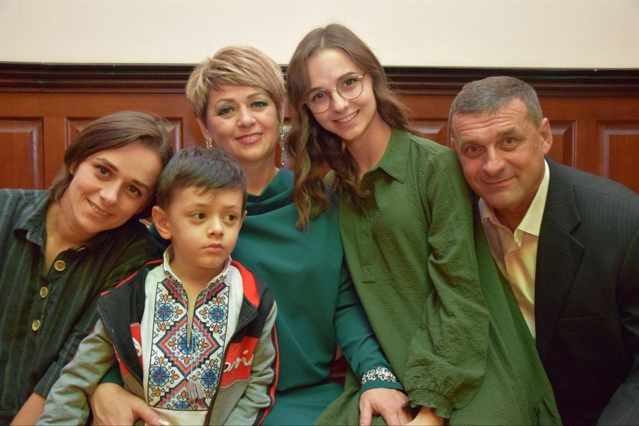 Щаслива родина Толкач - коли війна ще не розлучила їх.