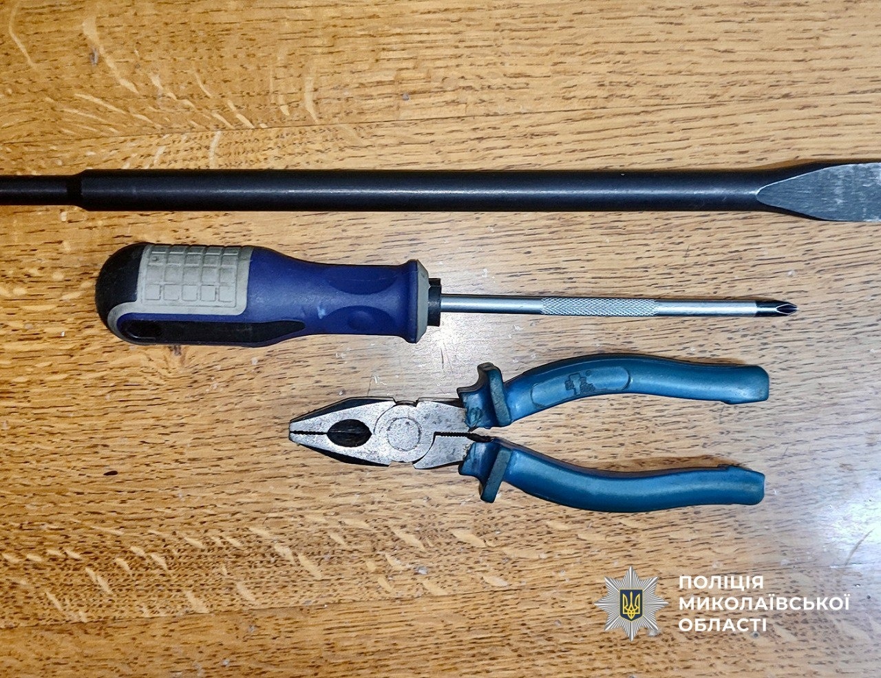 Нічні візити до кав’ярень Первомайська: поліція затримала серійних крадіїв. Відео