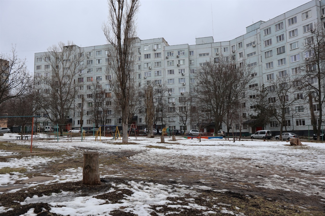 Двір на Незалежності 1