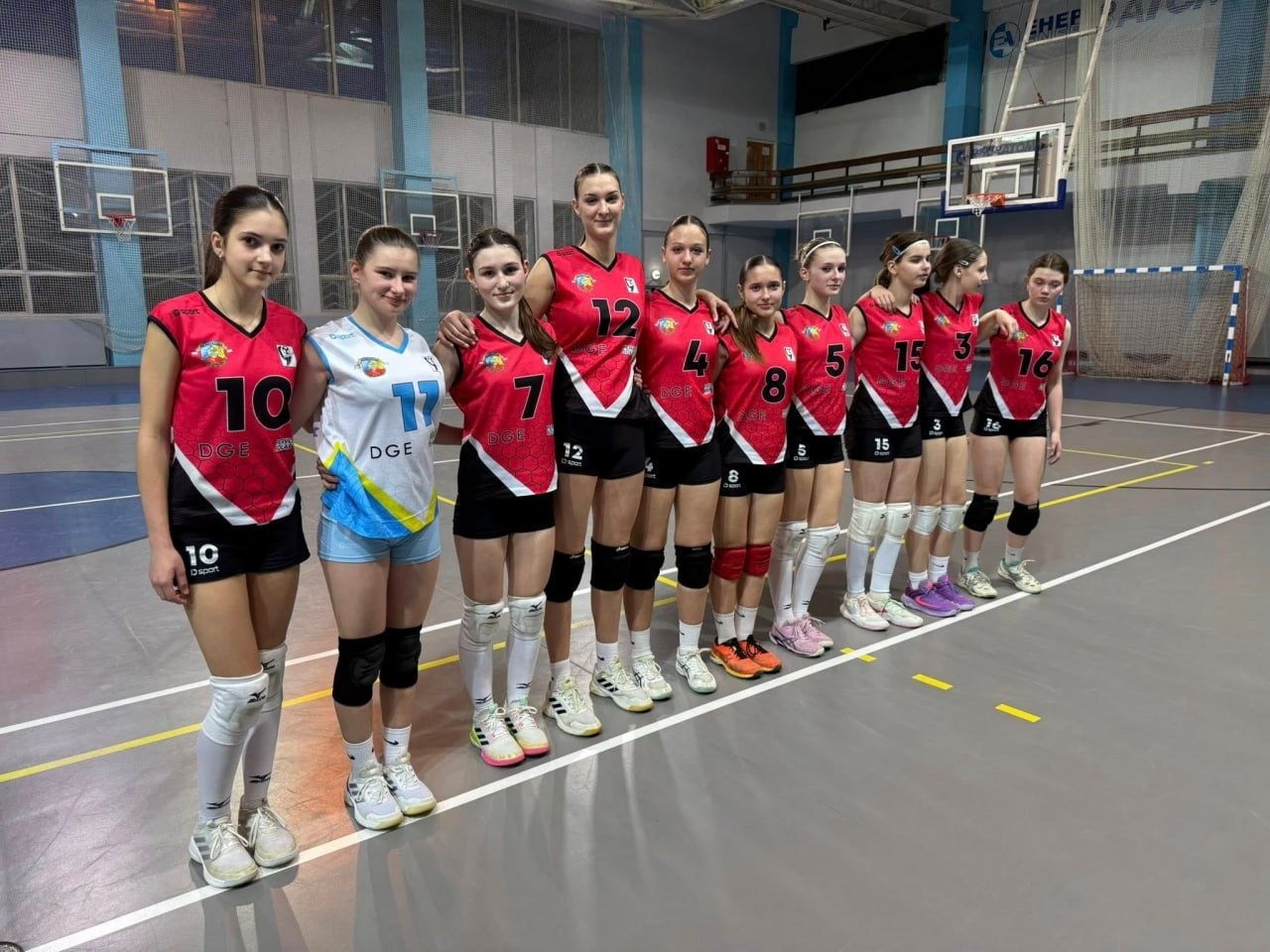 Волейбольний драйв у Південноукраїнську: хто став кращим на турнірі до Дня української жінки
