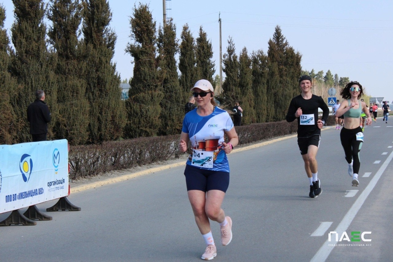 Спортивний десант у Нетішині: 15 працівників ПАЕС здобули 8 індивідуальних нагород