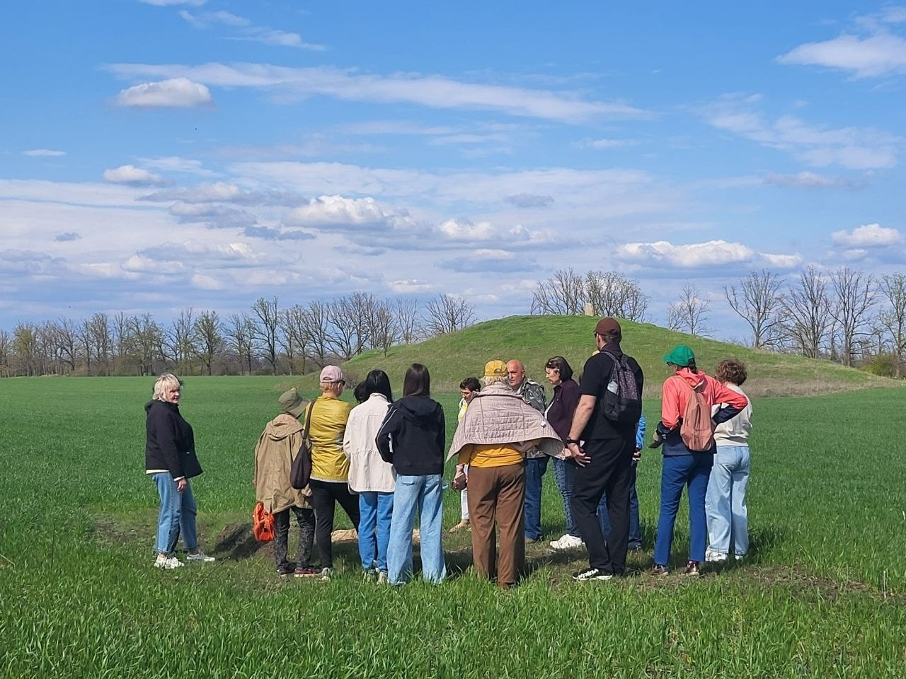 Як виглядають доісторичні споруди під Південноукраїнськом? Перша публічна екскурсія
