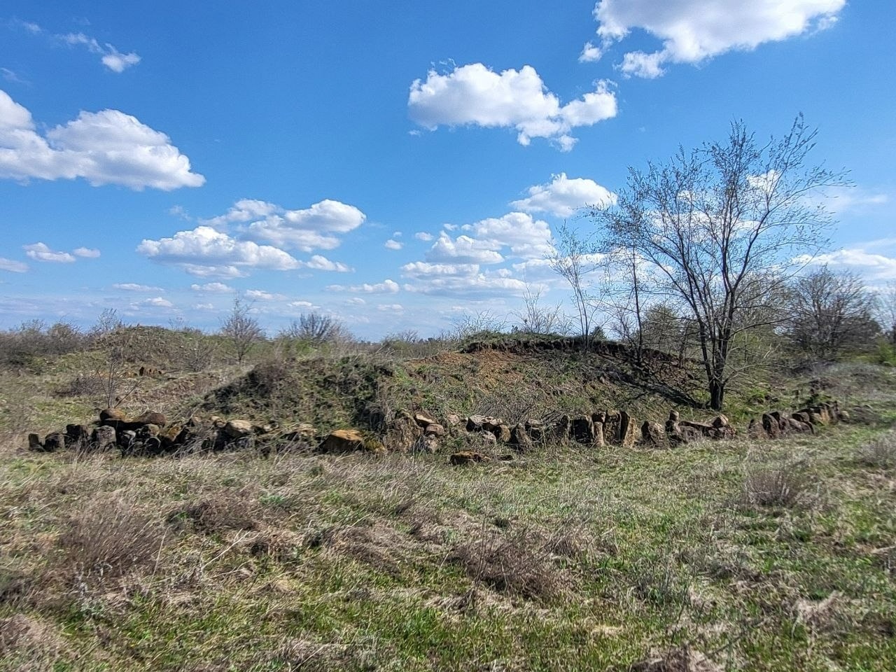 Як виглядають доісторичні споруди під Південноукраїнськом? Перша публічна екскурсія