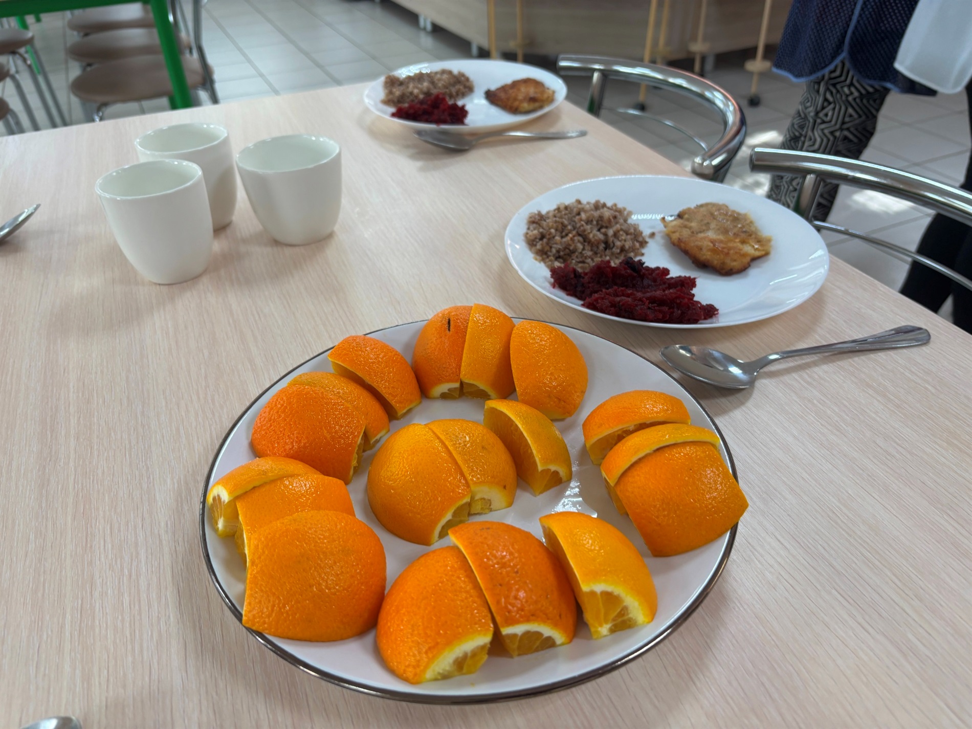 Без булочок і з бобовими: як змінилося харчування школярів у Південноукраїнську