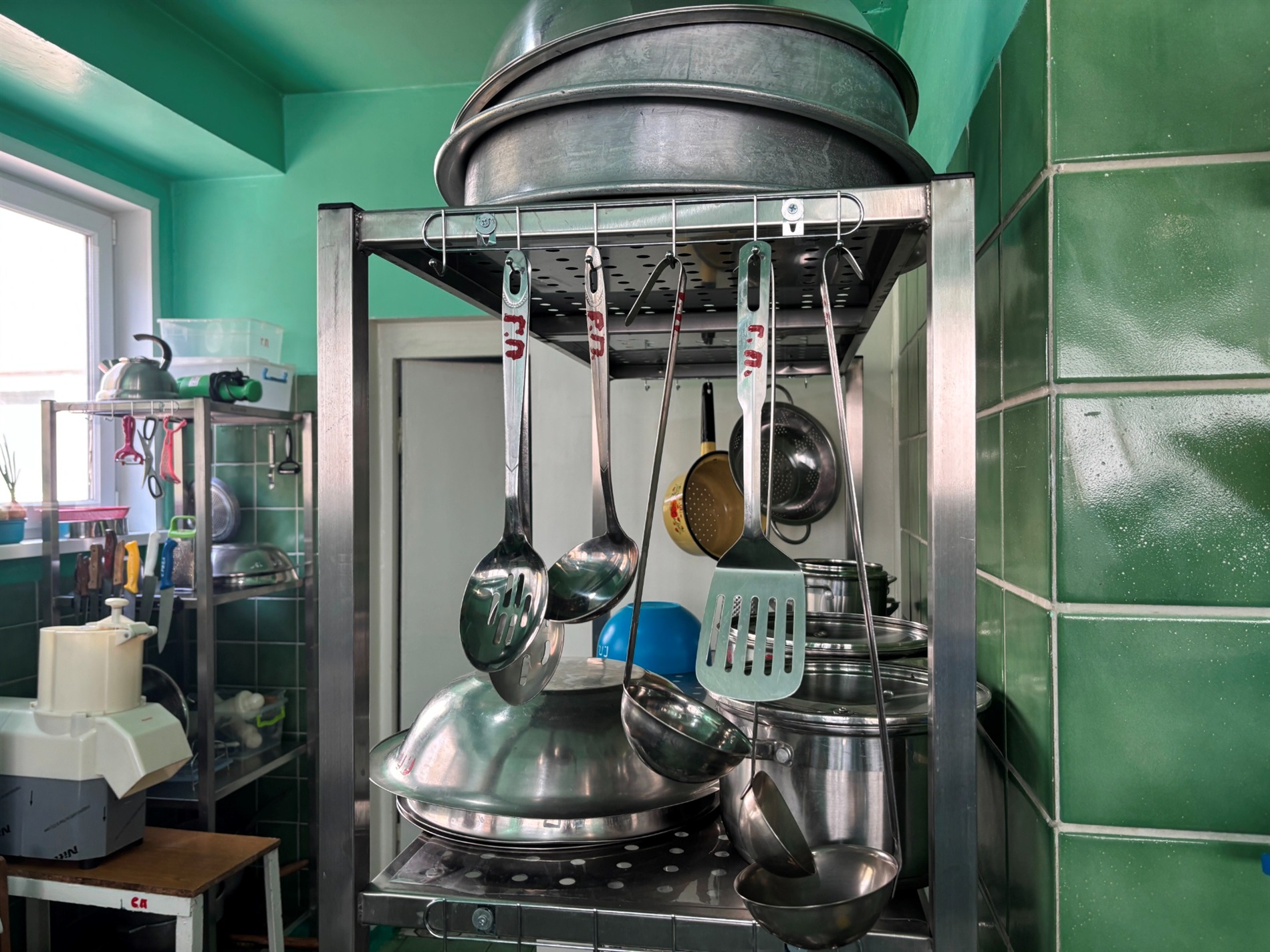 Без булочок і з бобовими: як змінилося харчування школярів у Південноукраїнську