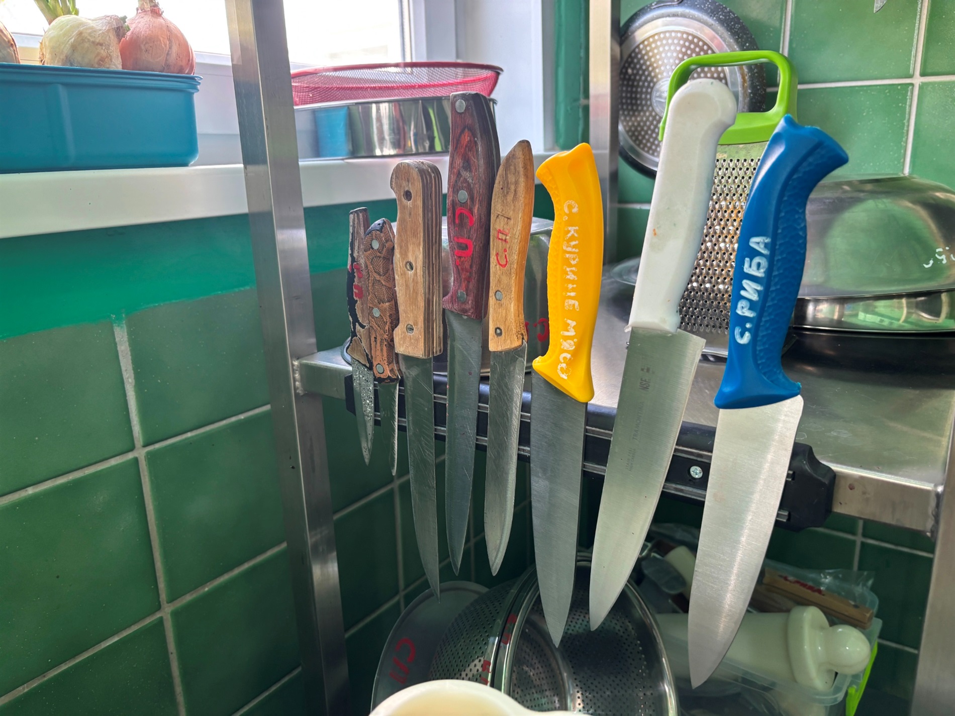 Без булочок і з бобовими: як змінилося харчування школярів у Південноукраїнську