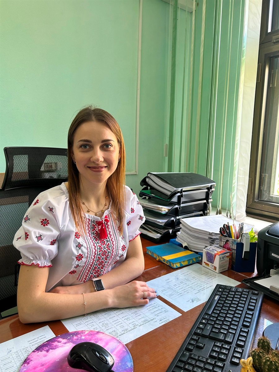 У вишиванках на роботі, навчанні й вдома: добірка фото із соцмереж південноукраїнців