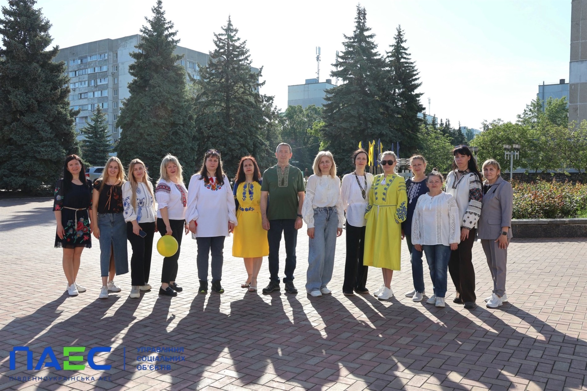 У вишиванках на роботі, навчанні й вдома: добірка фото із соцмереж південноукраїнців