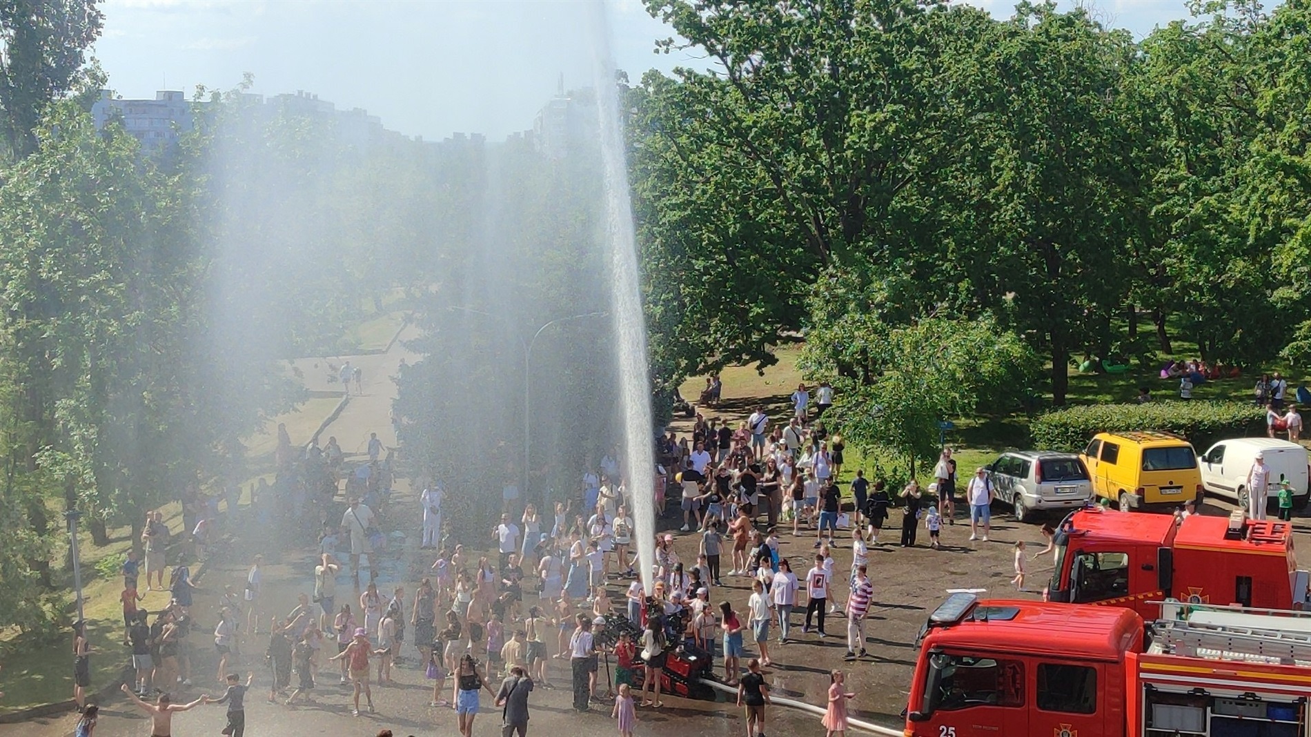 День міста у Південноукраїнську: водне шоу та концерт під зливою. Фоторепортаж