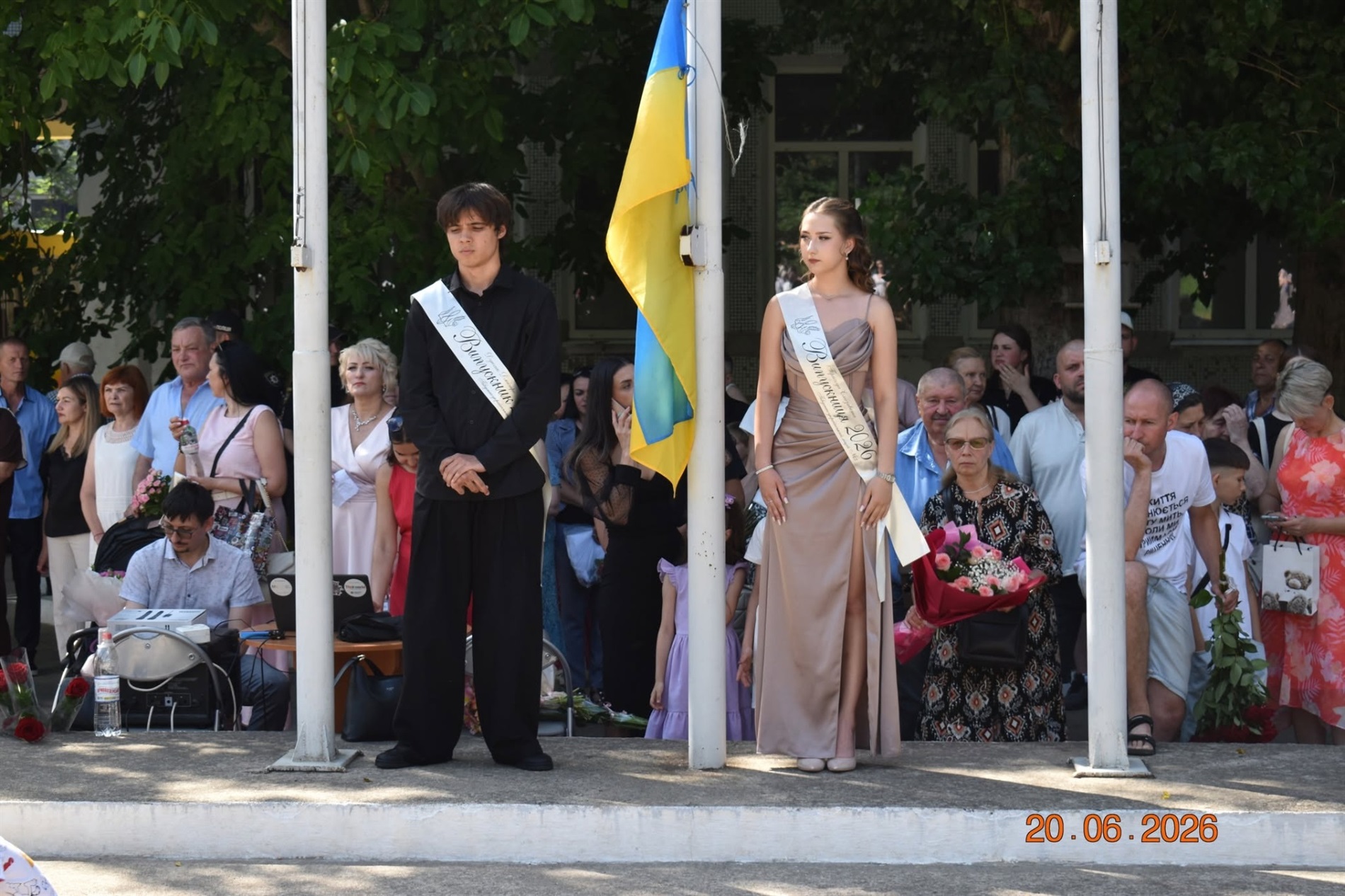 Випуск-2026 у Південноукраїнську: яскрава добірка фото та відео з ліцеїв громади