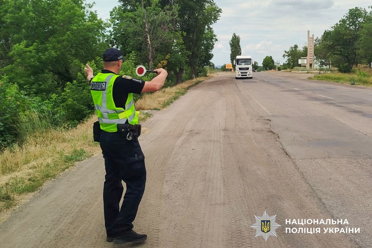 У спеку вантажівкам заборонять рух: на Миколаївщині запровадили нові обмеження