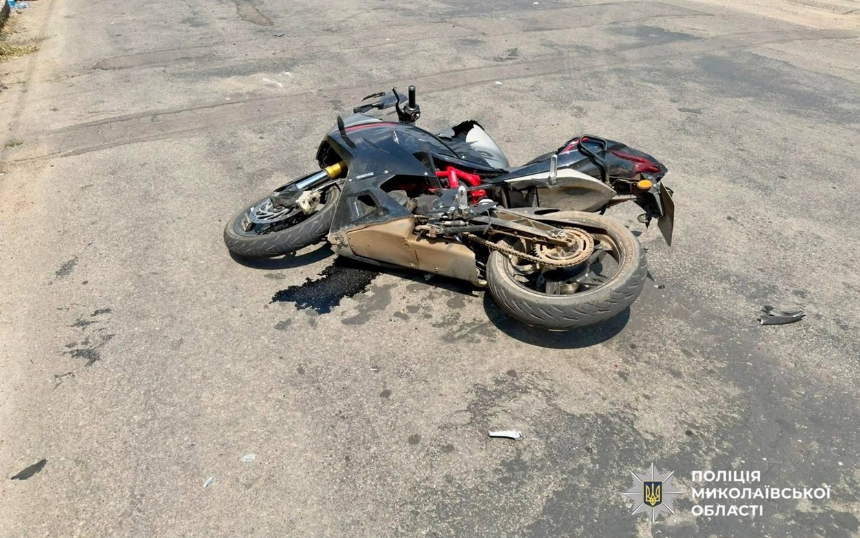 У Первомайську в ДТП загинув молодий мотоцикліст: поліція шукає свідків