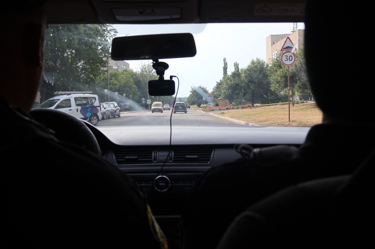 В патрульній машині