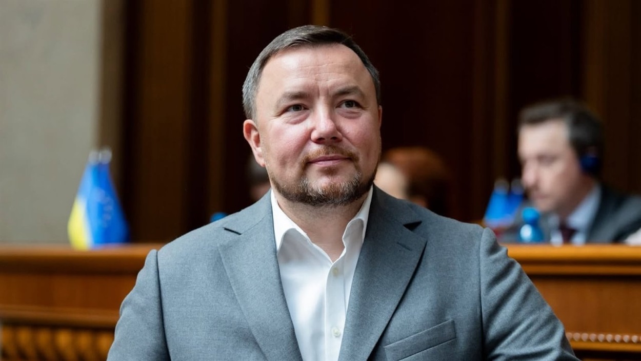 Денис Маслов