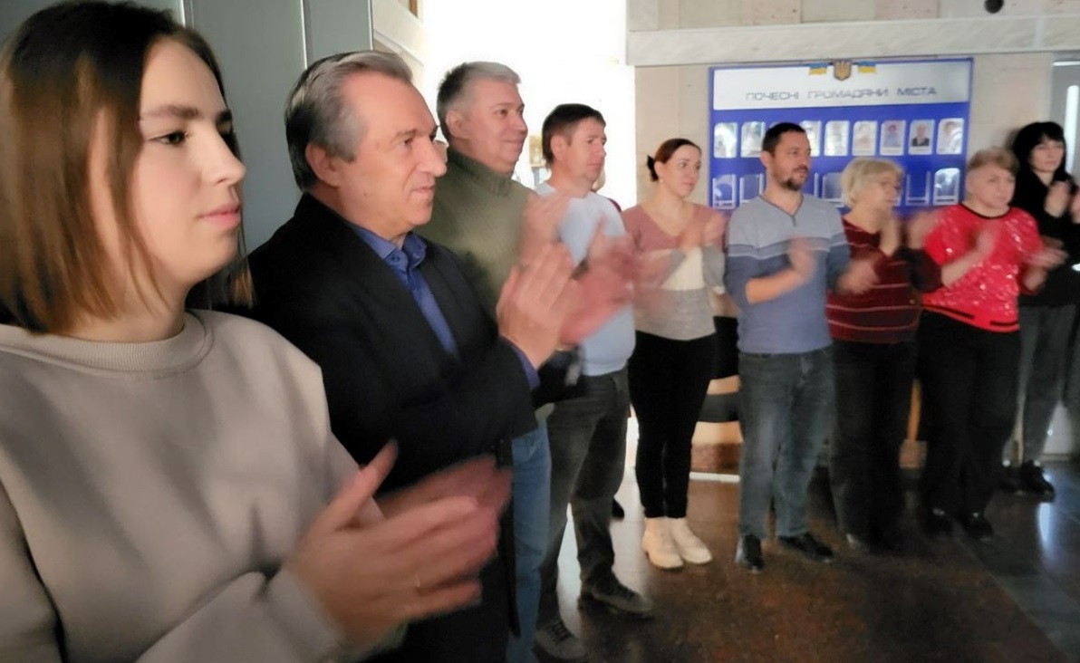 Важко зробити якісні фото, коли не вистачає світла