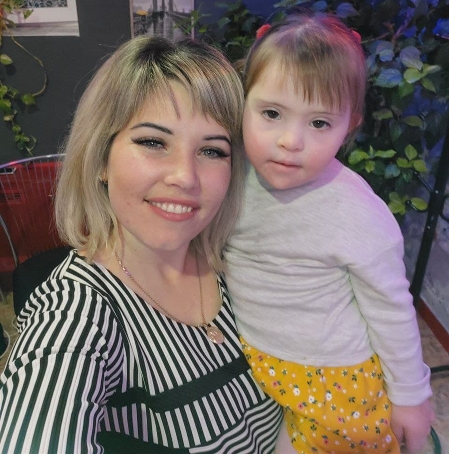 Вікторія Гуцул з донькою Ніколь
